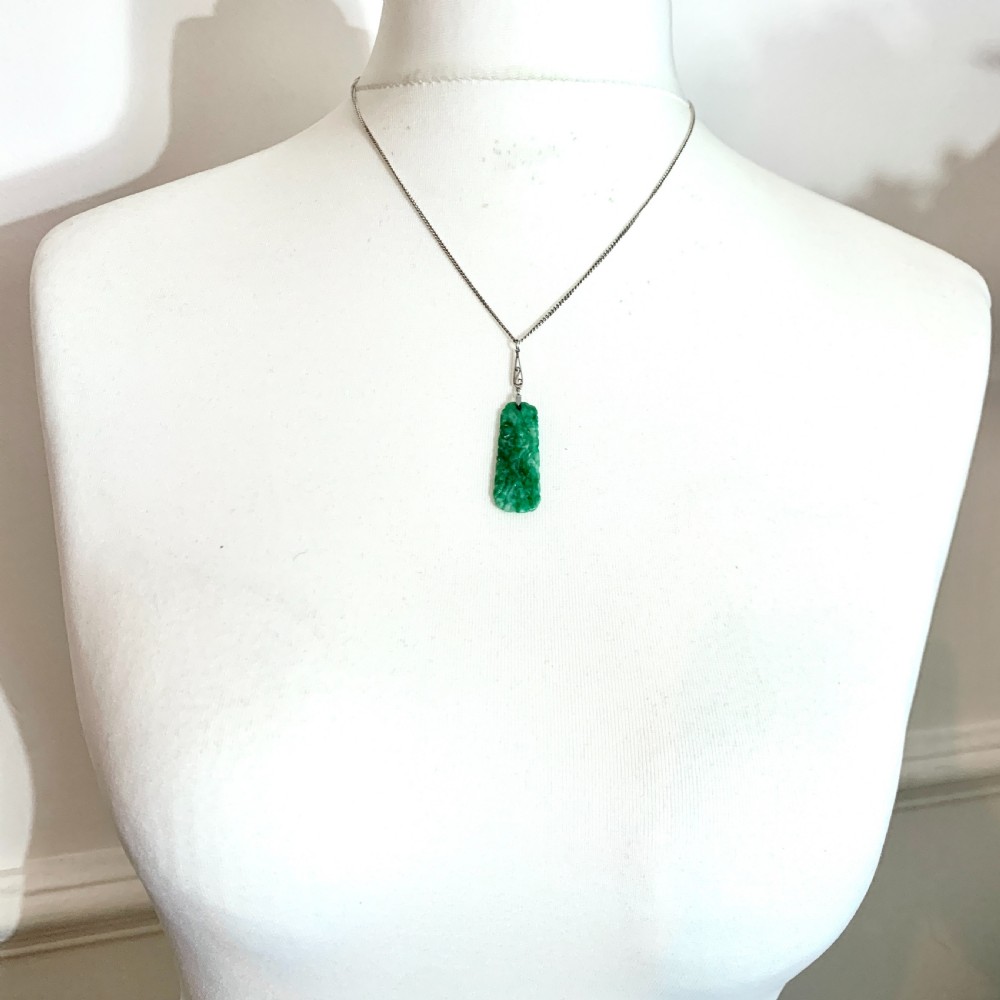 9CT White Gold Art Deco Carved Jade Pendant Necklace View VI