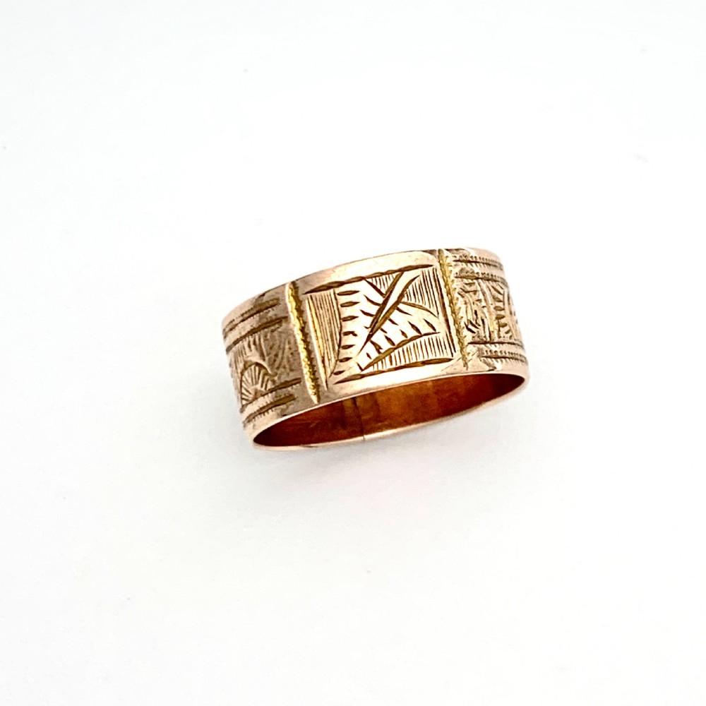 Victorian 9CT Rose Gold Wedding Ring • Chester 1887 View VII