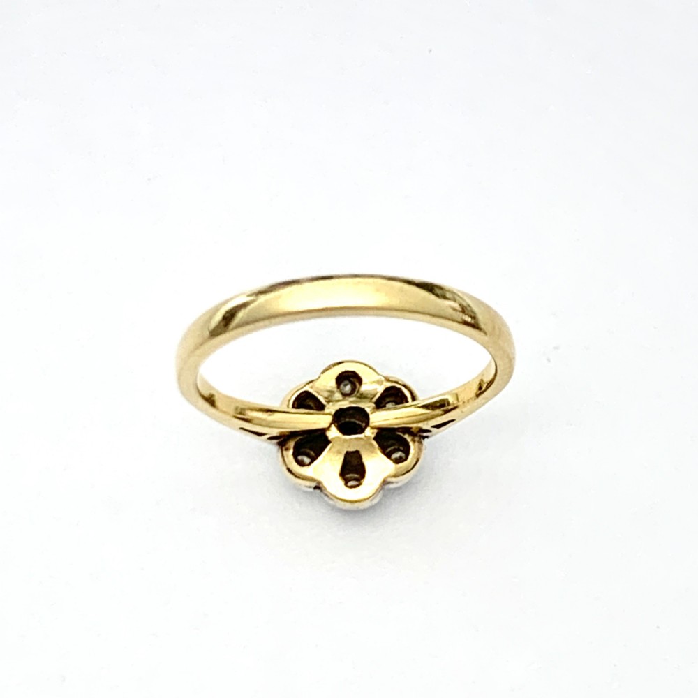 18CT Gold Art Deco Diamond Daisy Cluster Ring View II