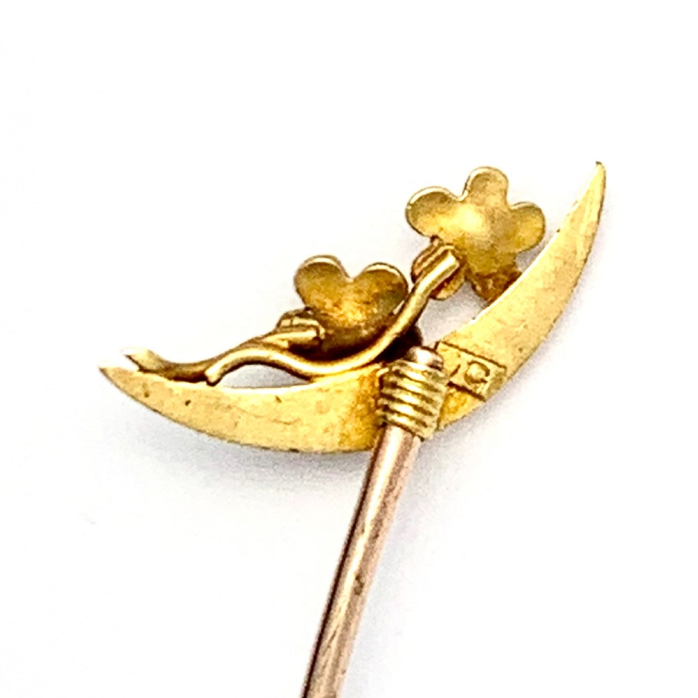 Antique 15CT Gold Crescent Moon and Forget Me Not Stick Pin View IV