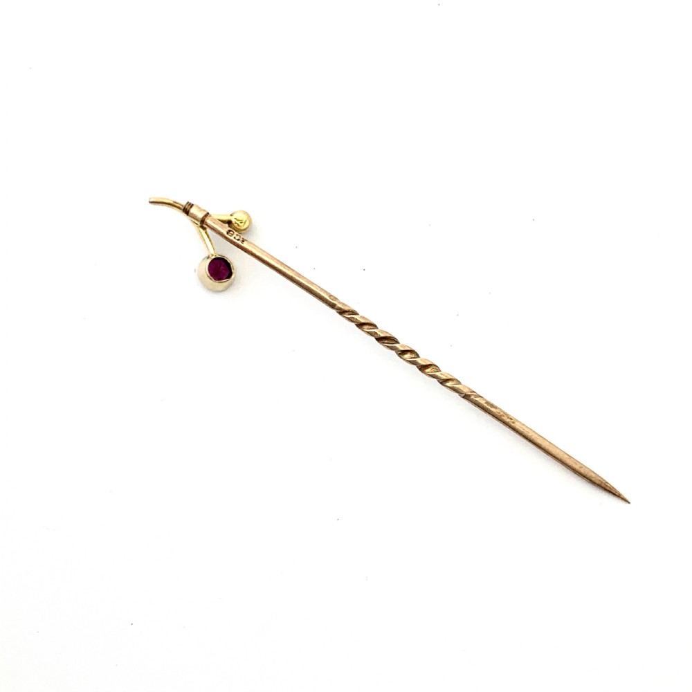 Victorian 9CT Rose Gold Garnet Pearl Stick Pin View V