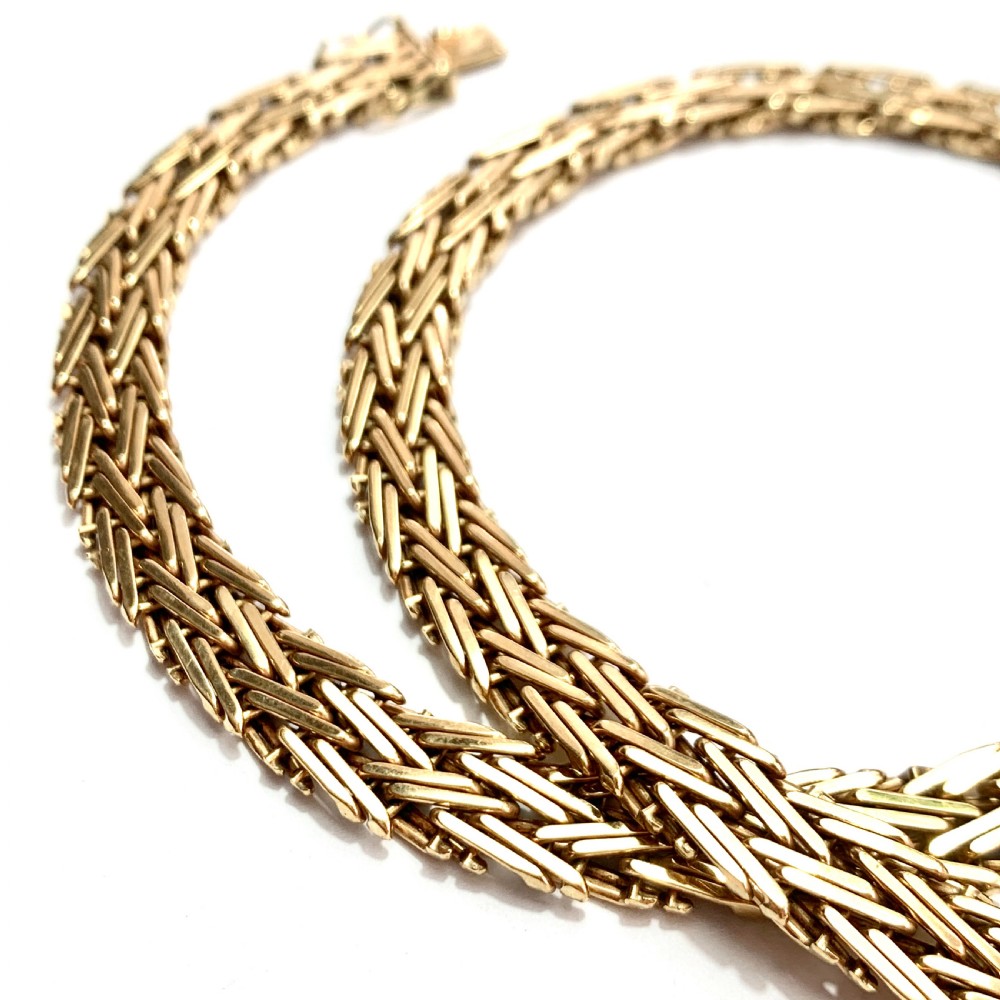 Vintage 9CT Gold Woven Herringbone Collar Necklace View III