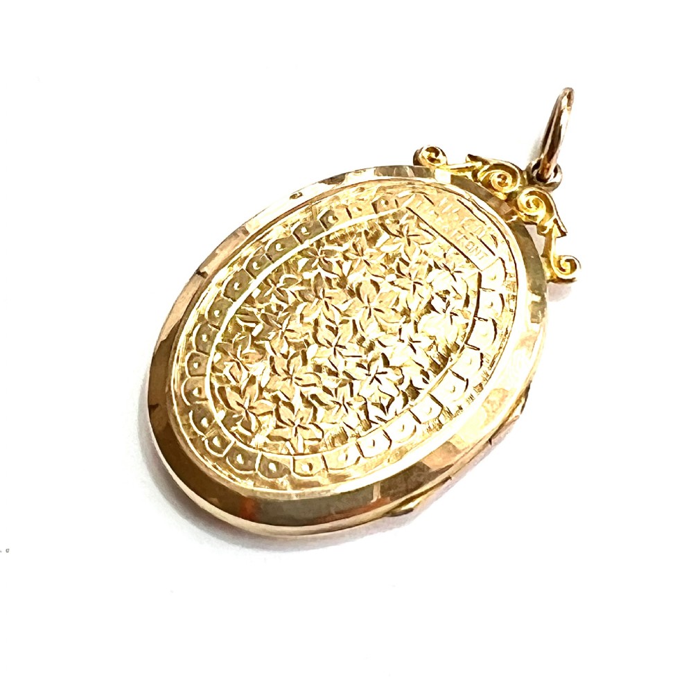 Victorian 15CT Gold Back and Front Photograph Locket  View VII
