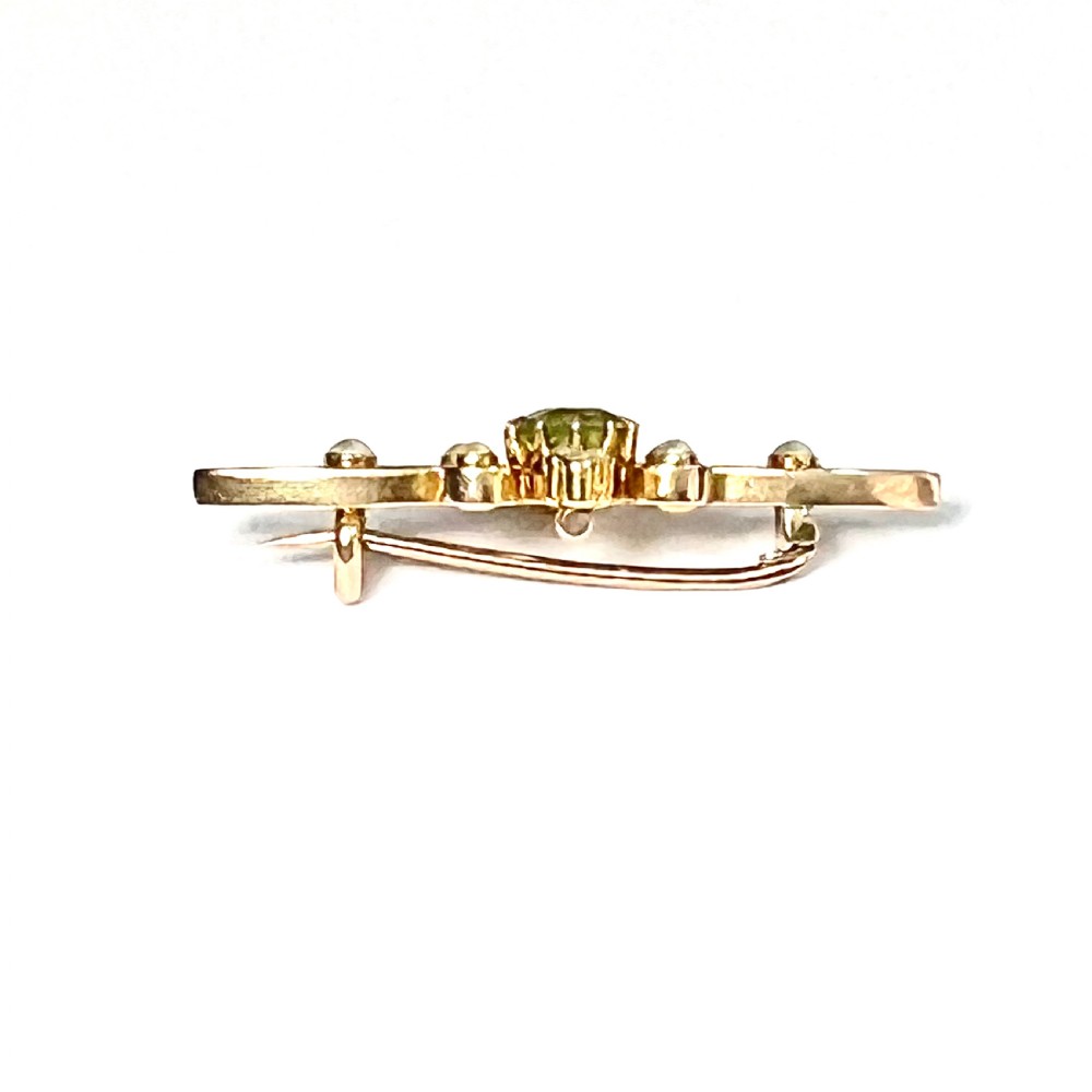 Edwardian/Victorian 15CT Gold Peridot Brooch View V