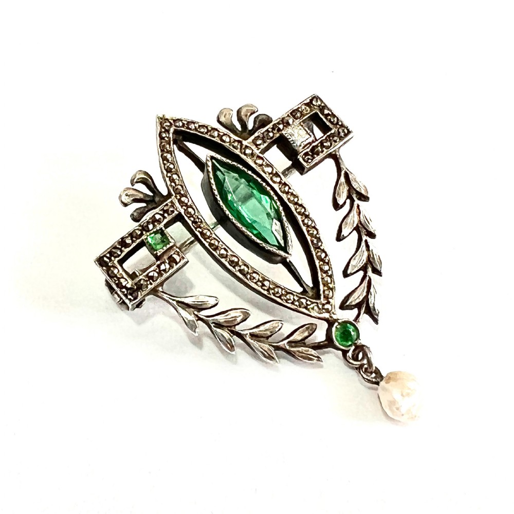 Victorian Belle Epoque Emerald Paste Pearl Brooch View VI