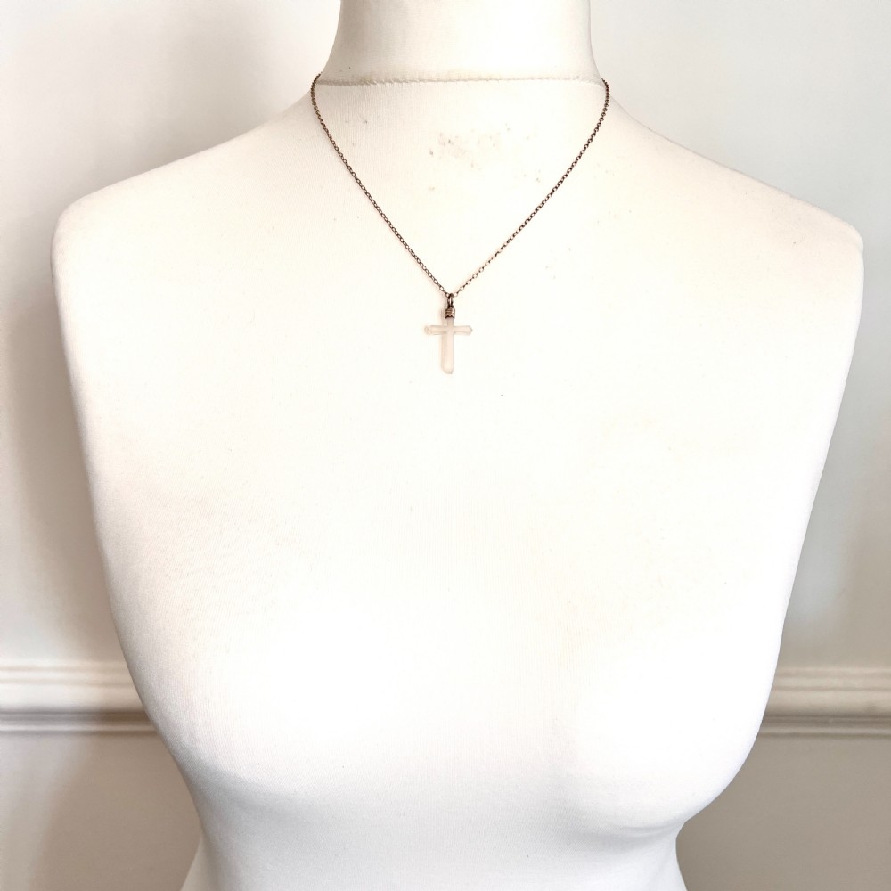 Victorian 9CT Gold Chalcedony Cross Pendant View II