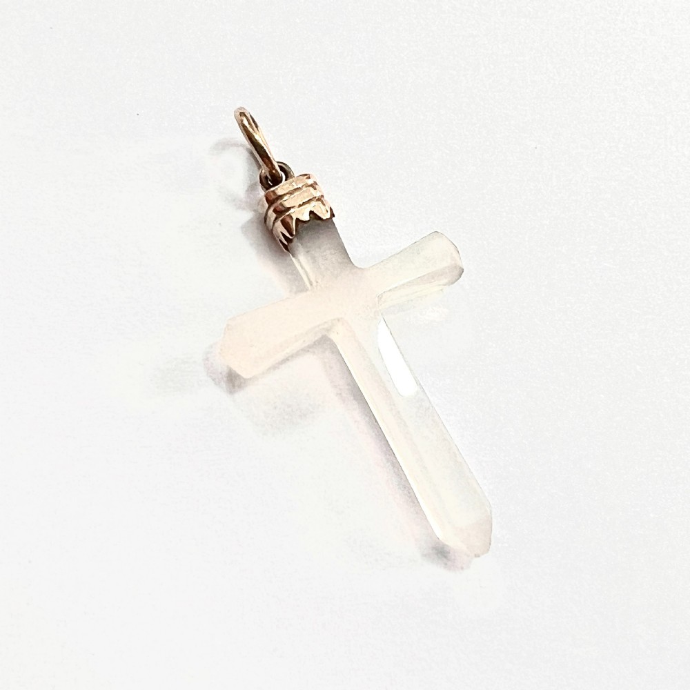 Victorian 9CT Gold Chalcedony Cross Pendant View III
