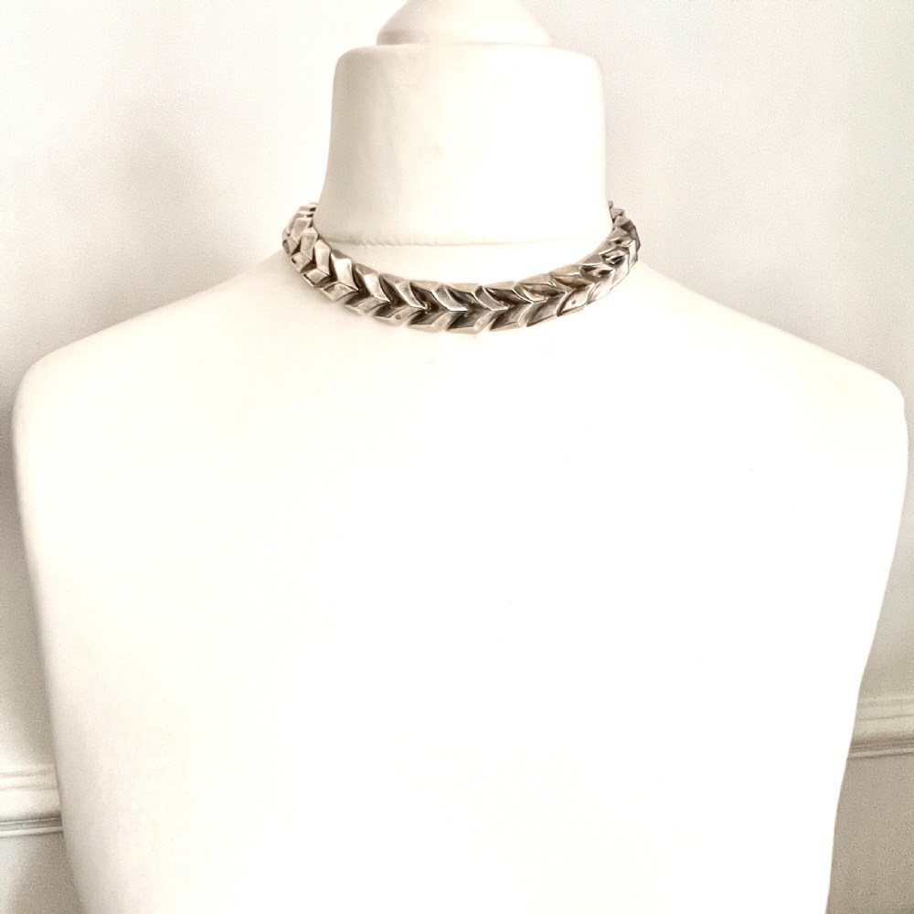 Vintage Enrique Ledesma Silver Chevron Collar Necklace  View VII