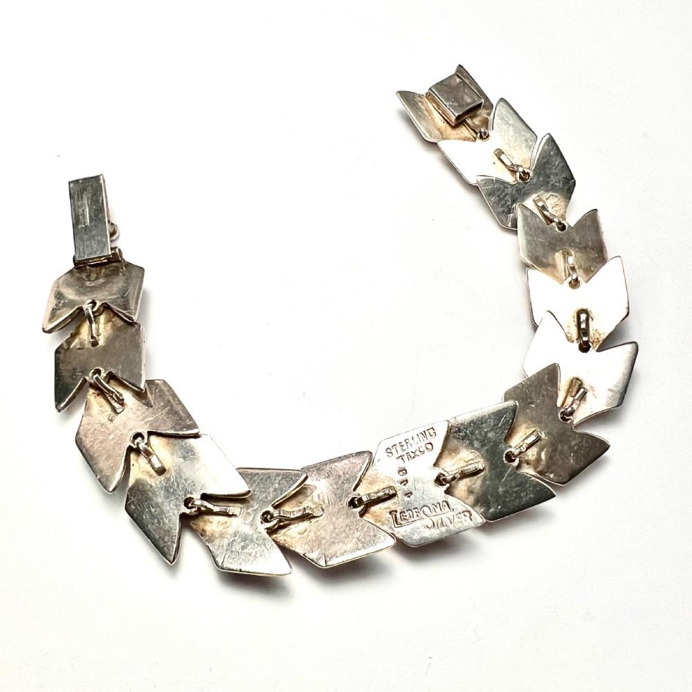 Vintage Enrique Ledesma Silver Chevron Bracelet  View VI