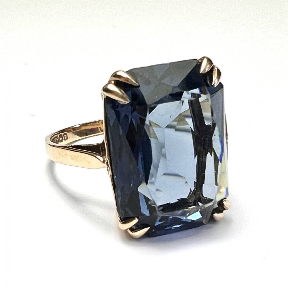 Vintage 9CT Gold Blue Paste Ring  View II