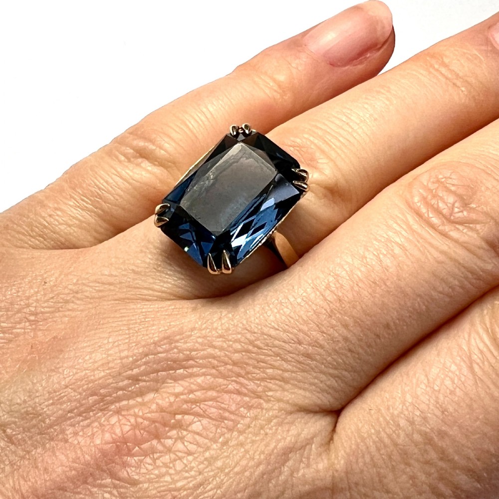 Vintage 9CT Gold Blue Paste Ring  View V