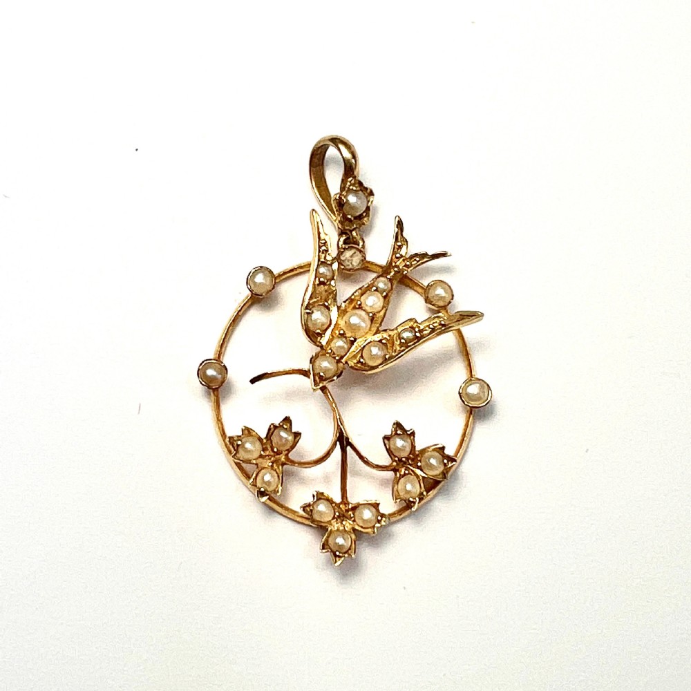 Edwardian 15CT Gold Swallow Seed Pearl Pendant