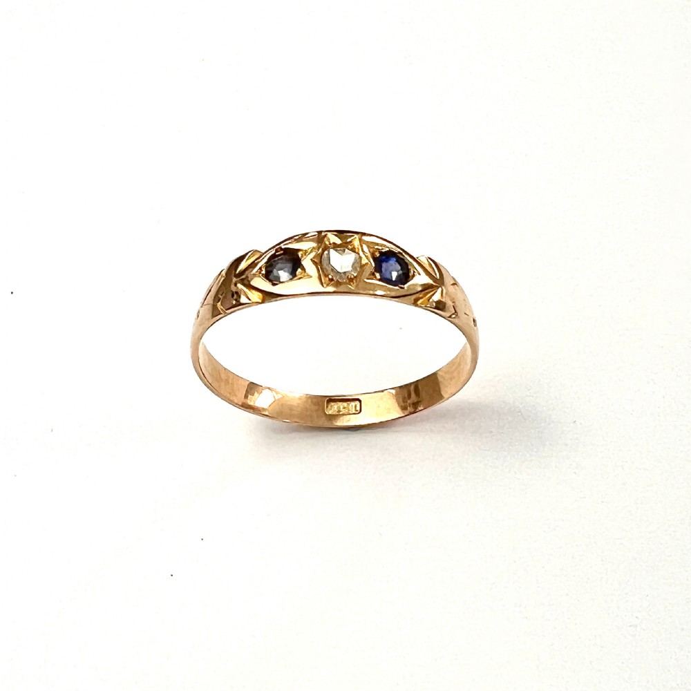 Antique 15CT Gold Sapphire and Rose Cut Diamond Ring View VI