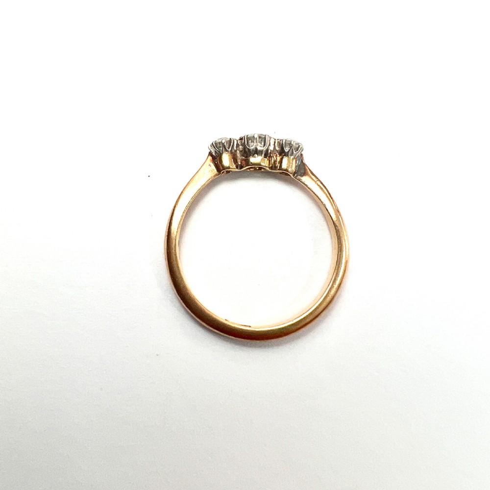 Vintage 18CT Gold Old-Cut Diamond Trilogy Ring View IV