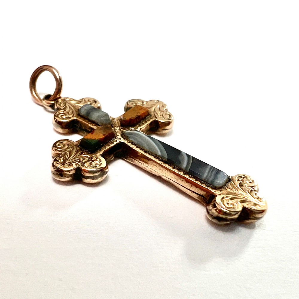 Scottish Victorian 9CT Gold Agate Cross Pendant View III