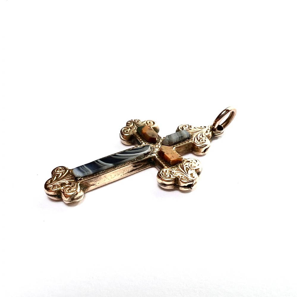 Scottish Victorian 9CT Gold Agate Cross Pendant View IV