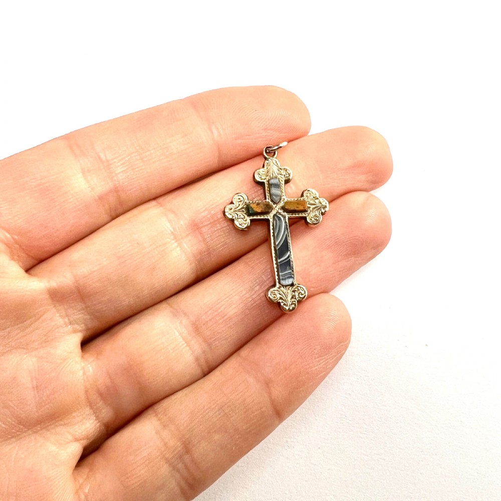 Scottish Victorian 9CT Gold Agate Cross Pendant View VIII