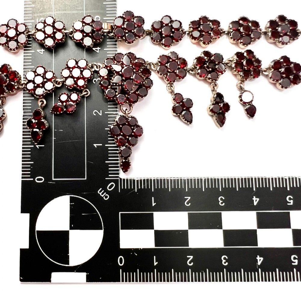 19th Century French Garnet Flower Cluster Necklace View VIII