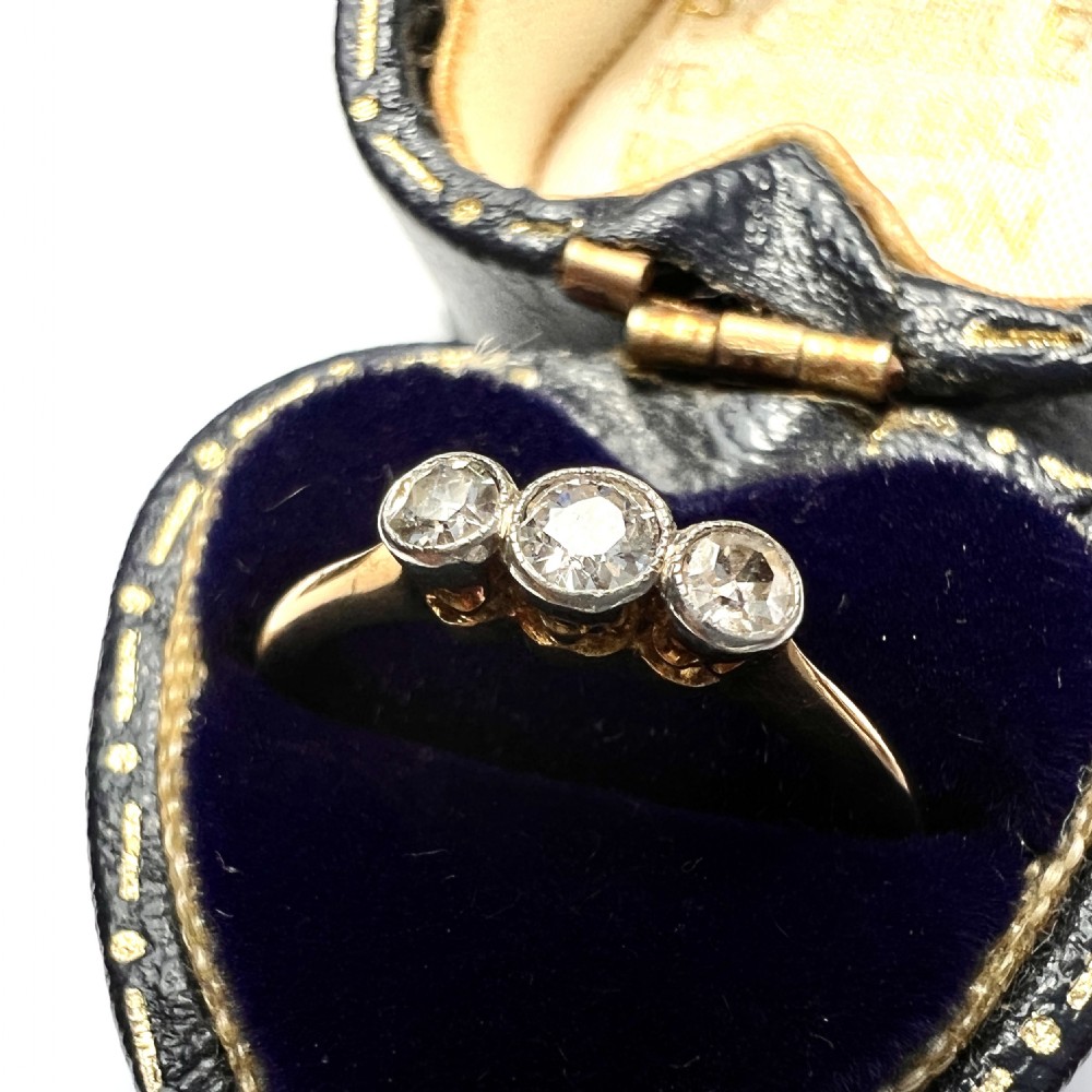 Art Deco 18CT Gold Diamond Trilogy Ring View III