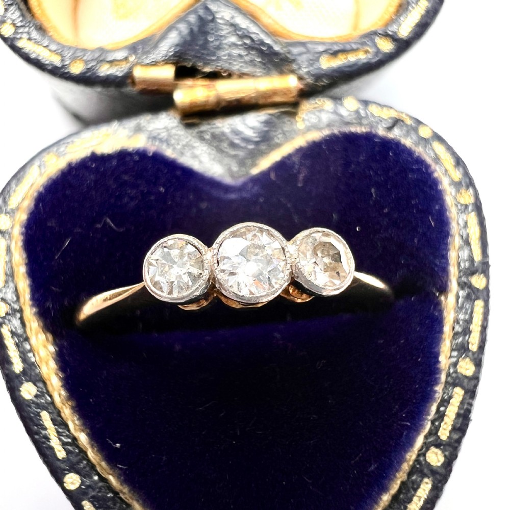Art Deco 18CT Gold Diamond Trilogy Ring View V