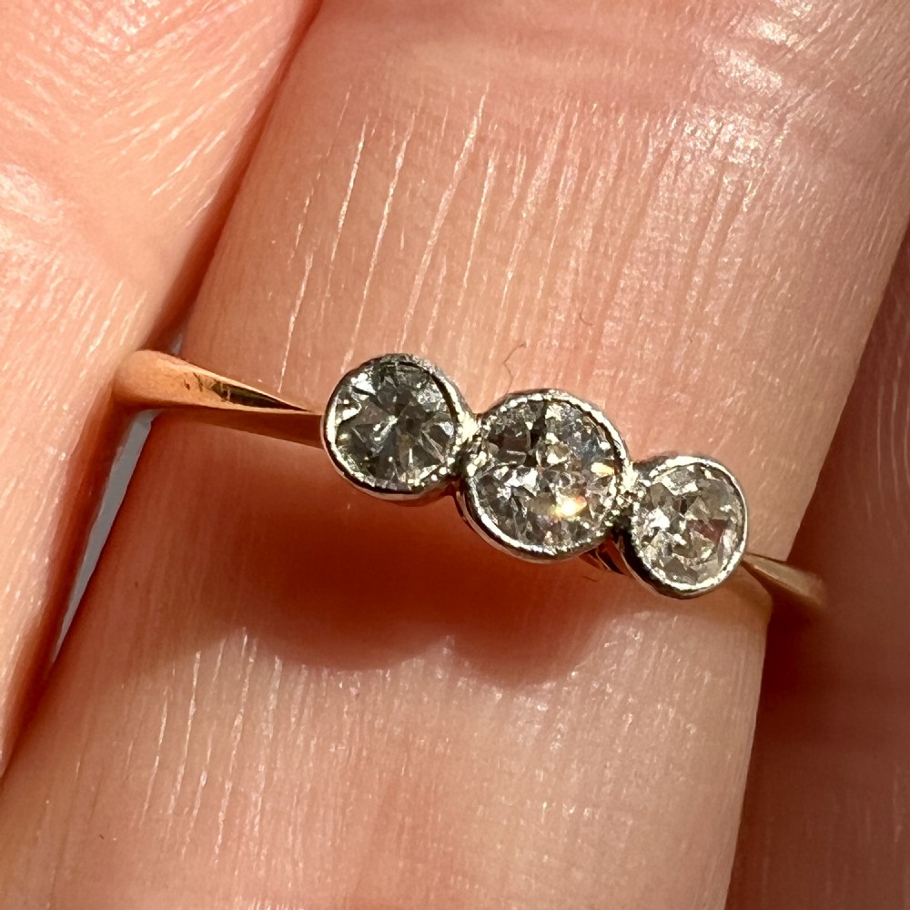 Art Deco 18CT Gold Diamond Trilogy Ring View VI