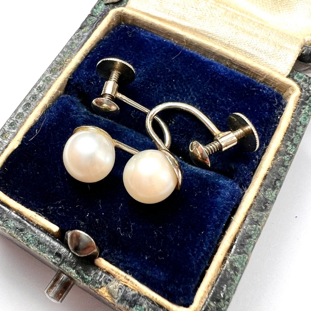 Vintage 9CT White Gold Pearl Screwback Earrings View III