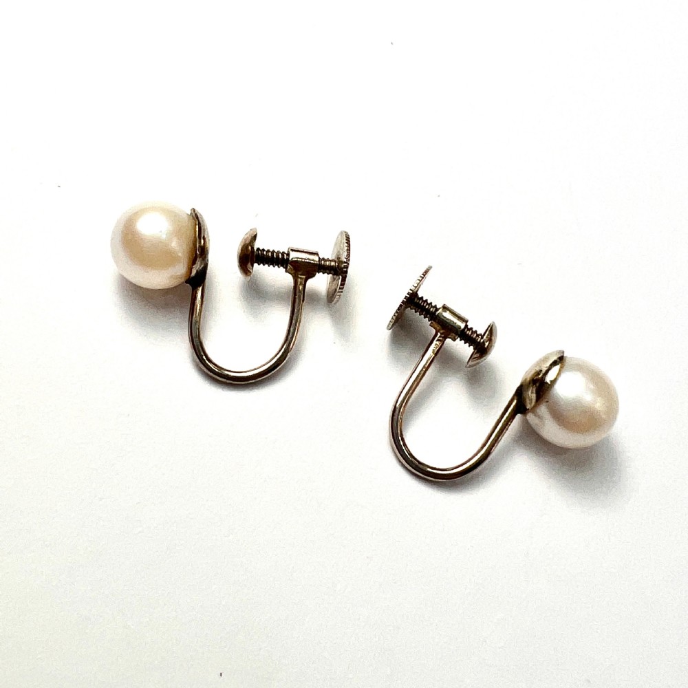 Vintage 9CT White Gold Pearl Screwback Earrings View IV
