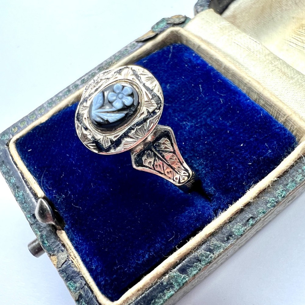 Victorian 9CT Gold Enamel Forget Me Not Mourning Ring View IV