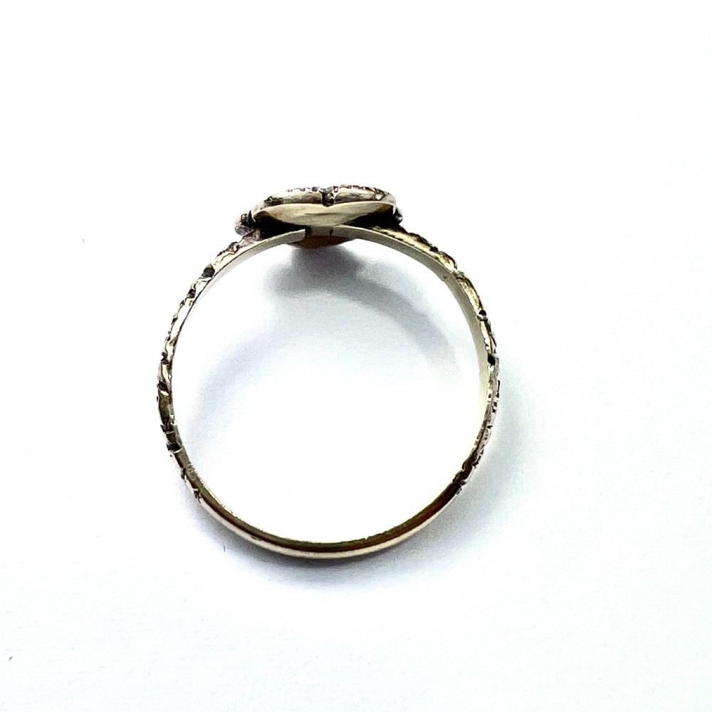 Georgian 12CT Gold Coral Flower Cluster Ring View V