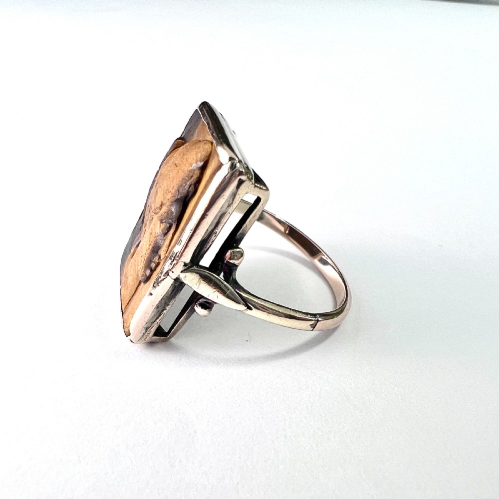 Large Antique 9CT Gold Tiger's Eye Cameo Tablet Ring  View III