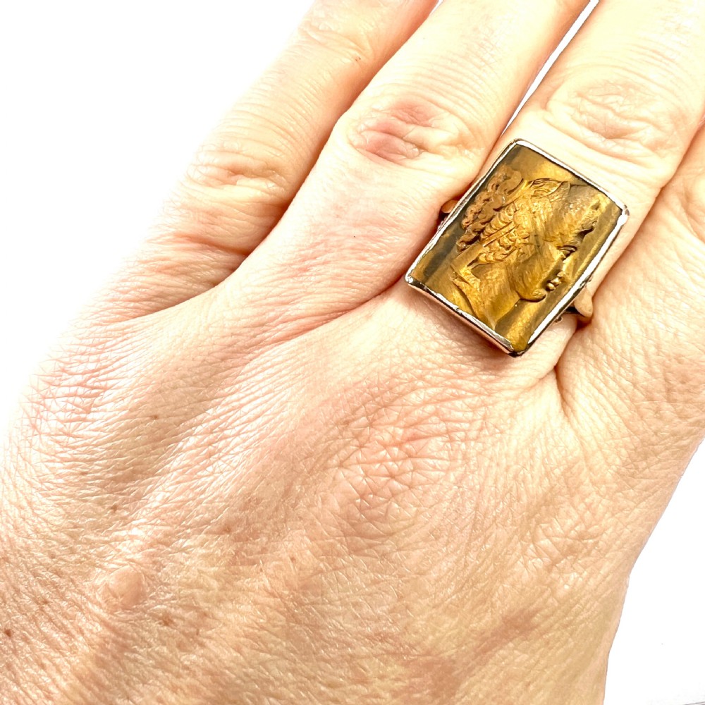 Large Antique 9CT Gold Tiger's Eye Cameo Tablet Ring  View VIII