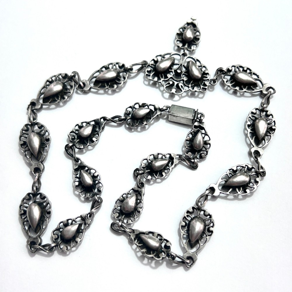19th Century Foiled Aquamarine Paste Silver Necklace View V