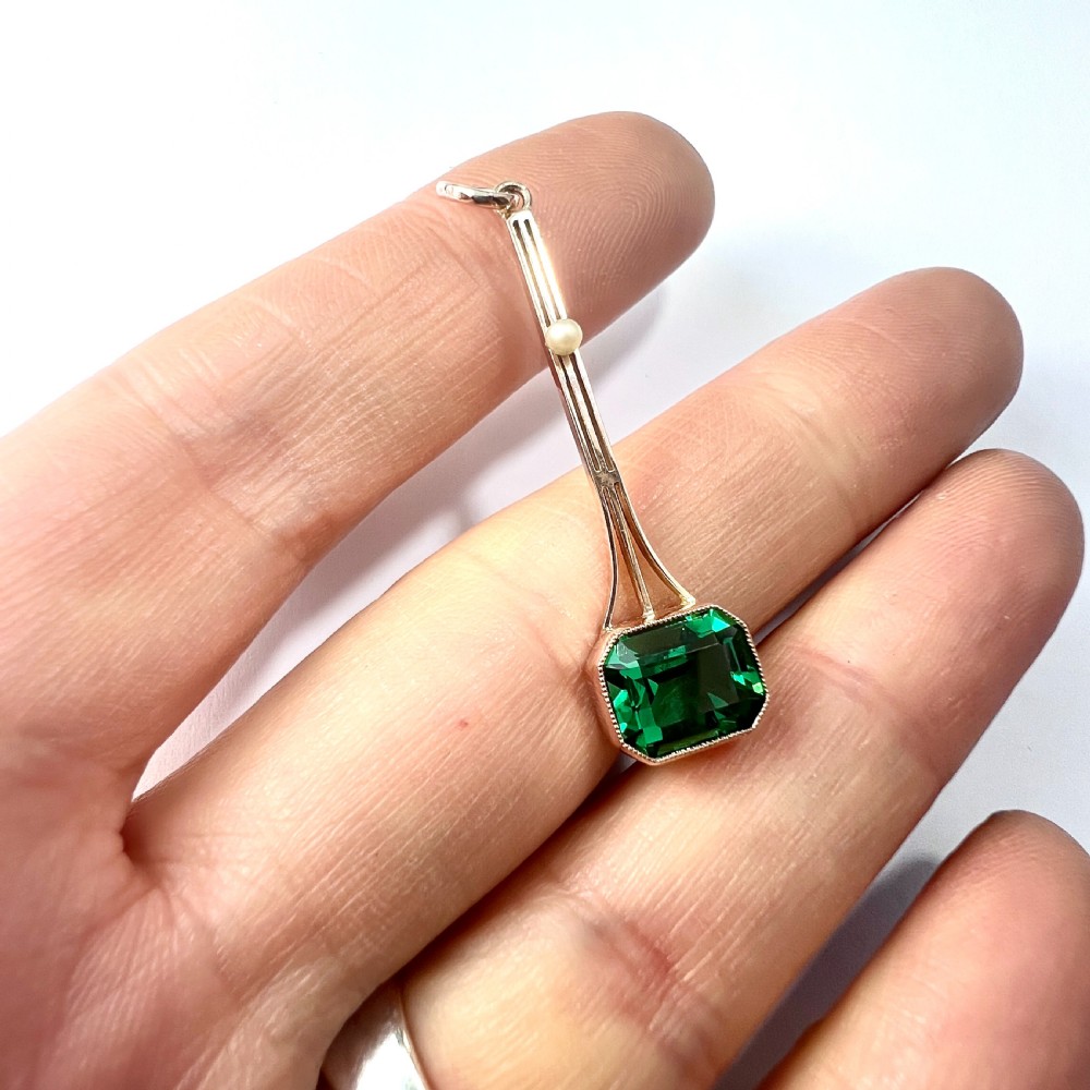 9CT Gold Edwardian Art Deco Emerald Paste and Pearl Pendant View VI