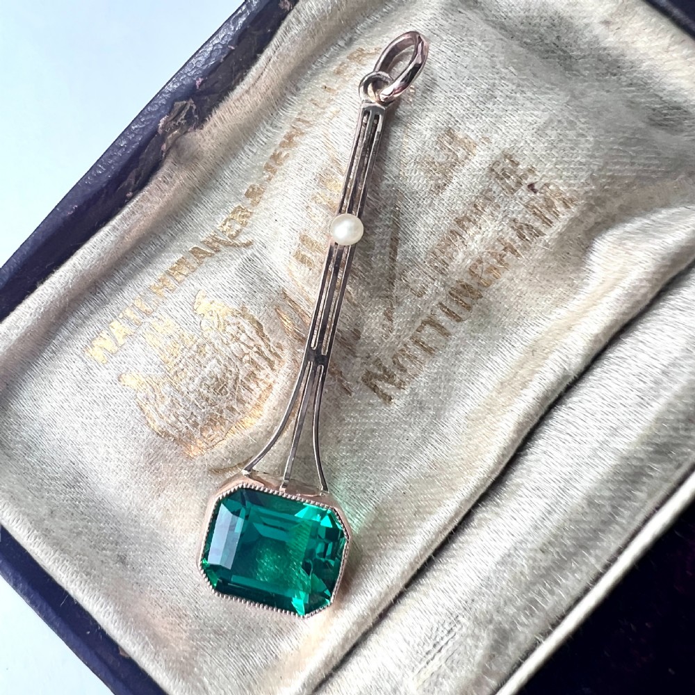 9CT Gold Edwardian Art Deco Emerald Paste and Pearl Pendant View VIII