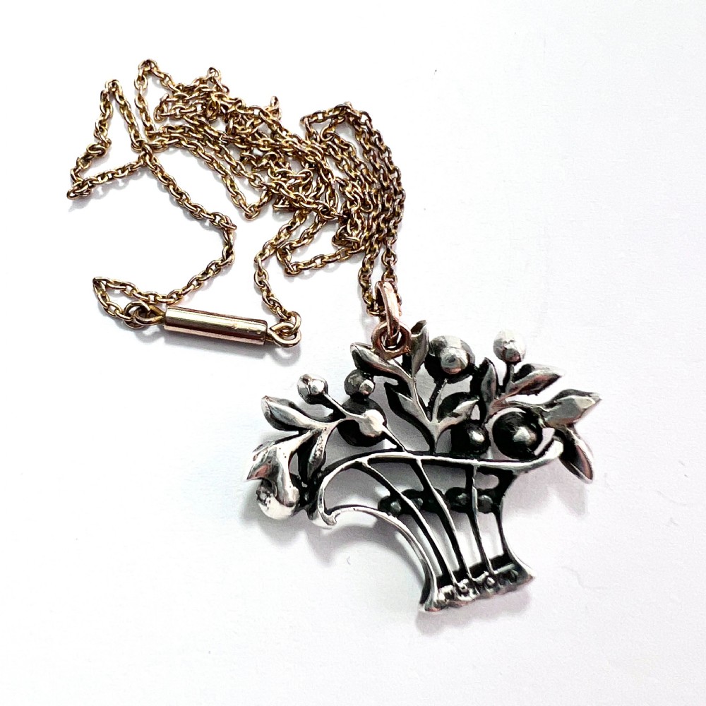 Edwardian Gold and Silver Paste Giardinetti Pendant and Chain Necklace  View II