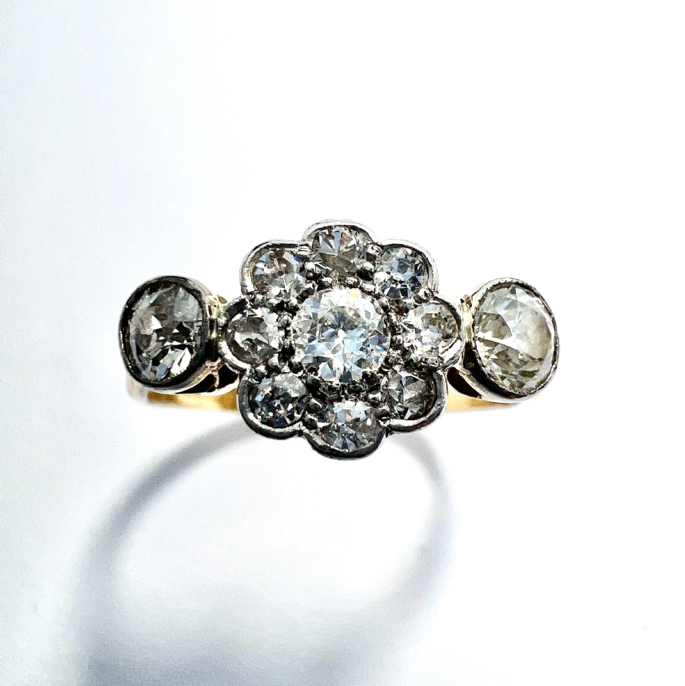 18CT Gold Art Deco Diamond Daisy Cluster Ring View V