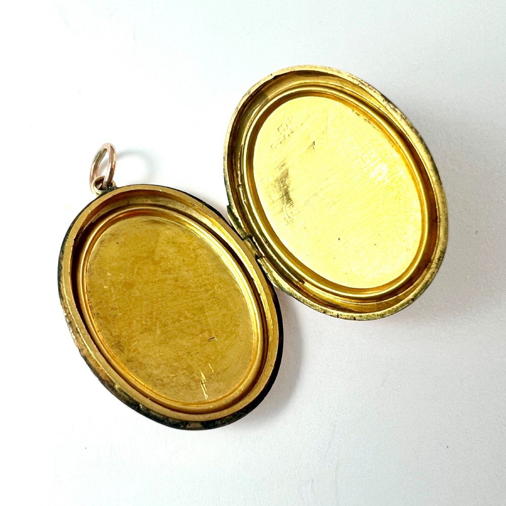 Victorian 9CT Gold Back & Front Bird Flower Basket Locket Pendant View VI