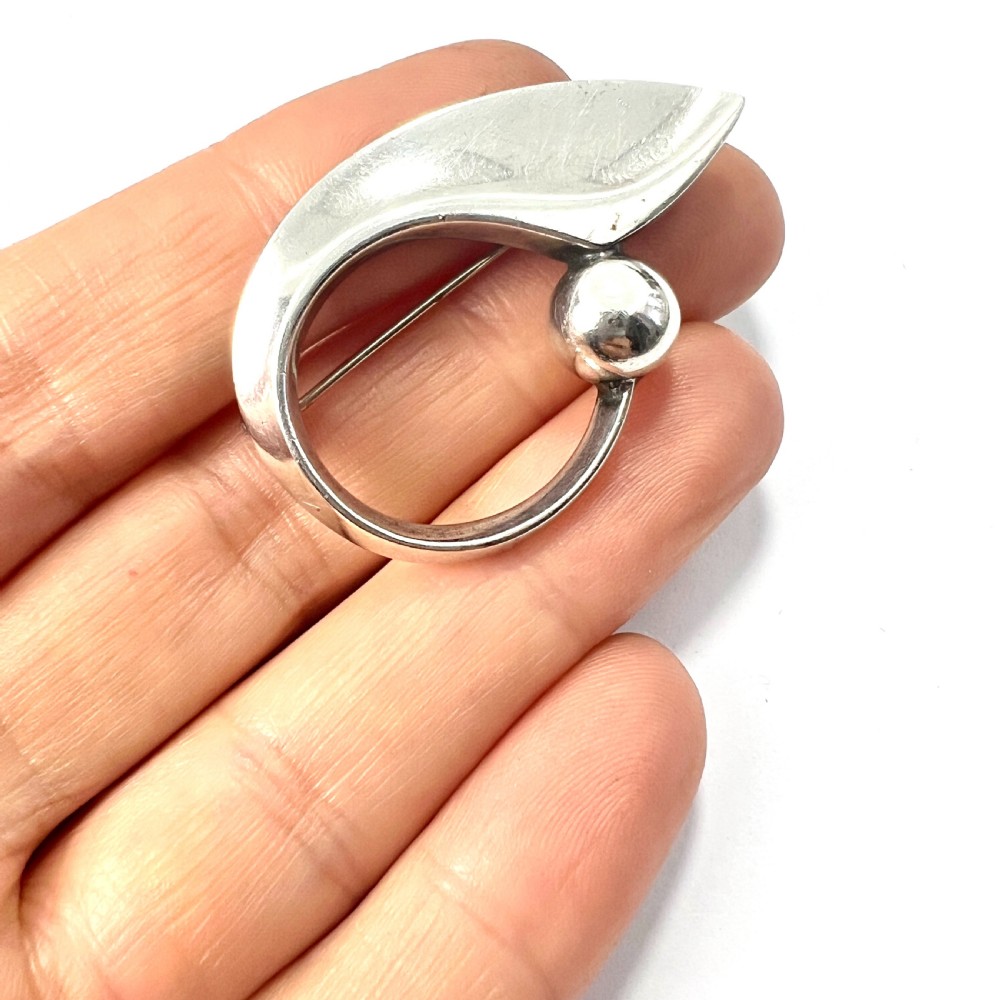 Modernist Bent Gabrielsen for Hans Hansen Danish Silver Brooch View VII
