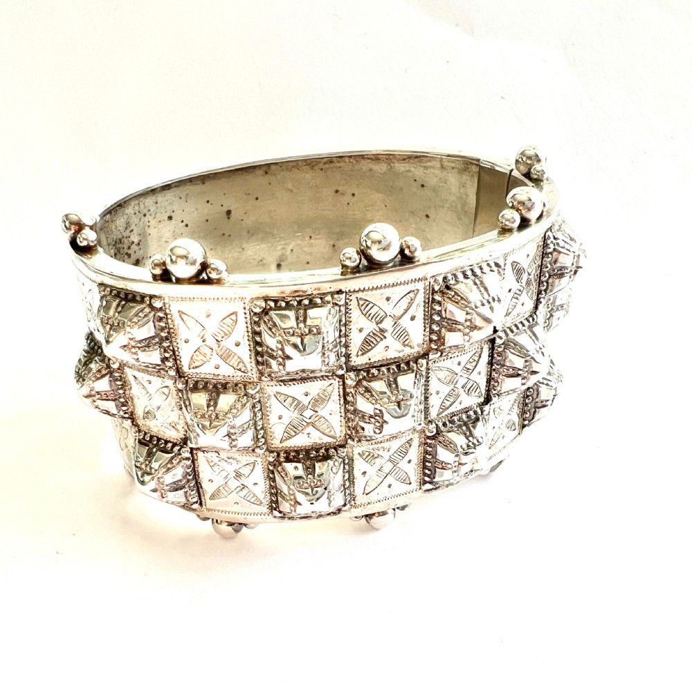 Victorian Heavy Sterling Silver Hinged Cuff Bangle