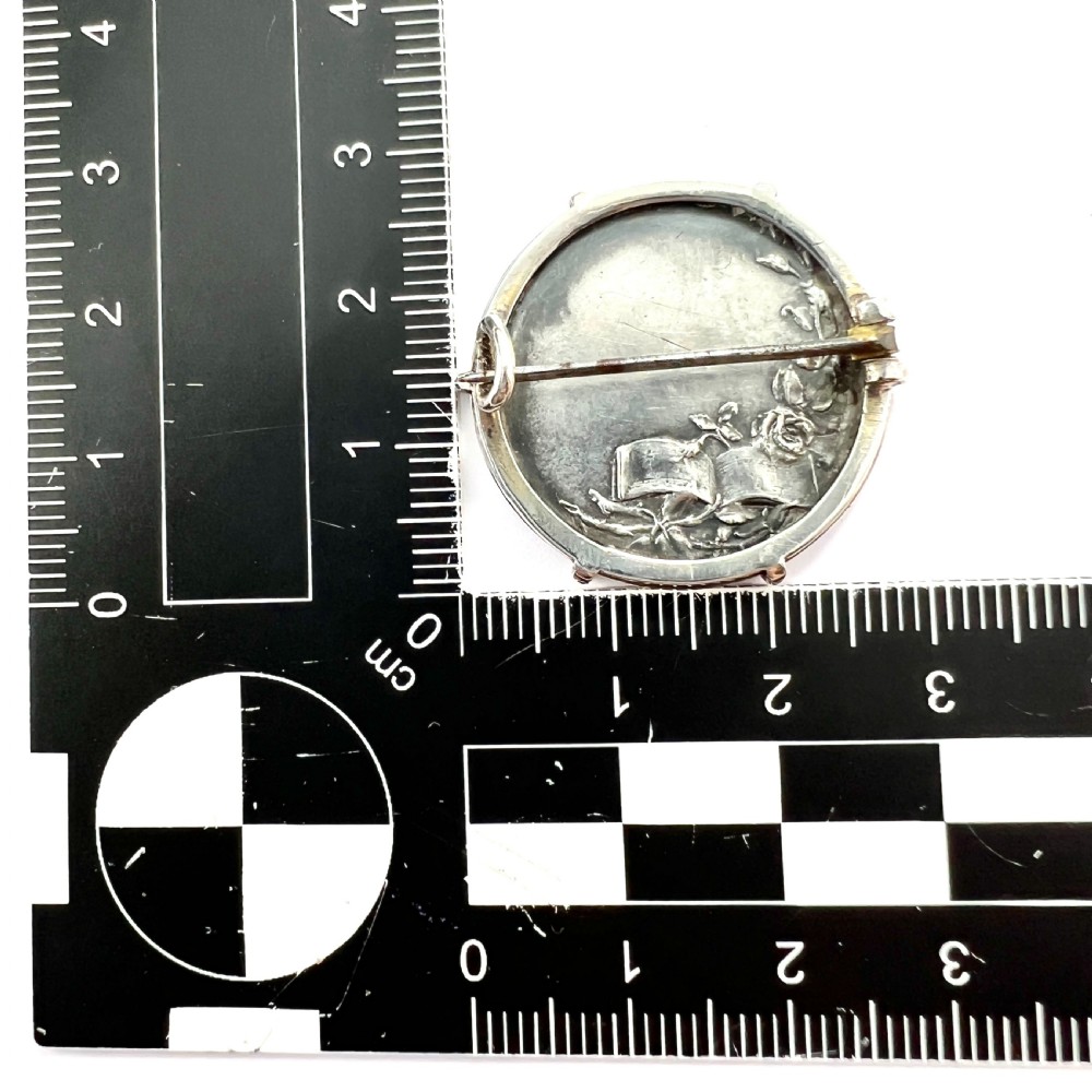 French Art Nouveau Silver Medallion Brooch View VIII