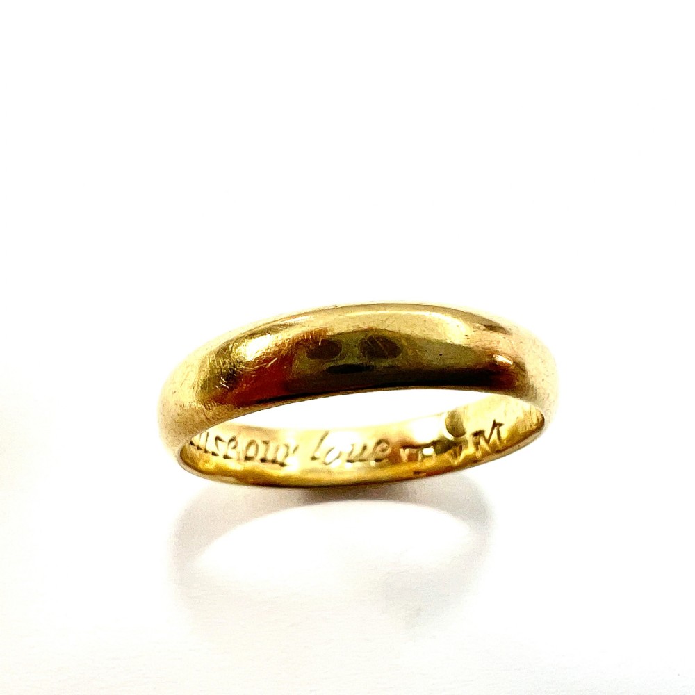Victorian 15CT Gold Wedding Ring with Inscription View VI