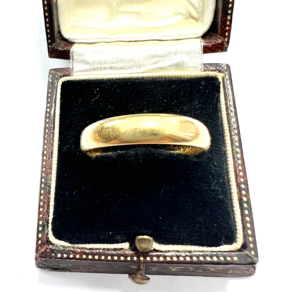 Victorian 15CT Gold Wedding Ring with Inscription View VII