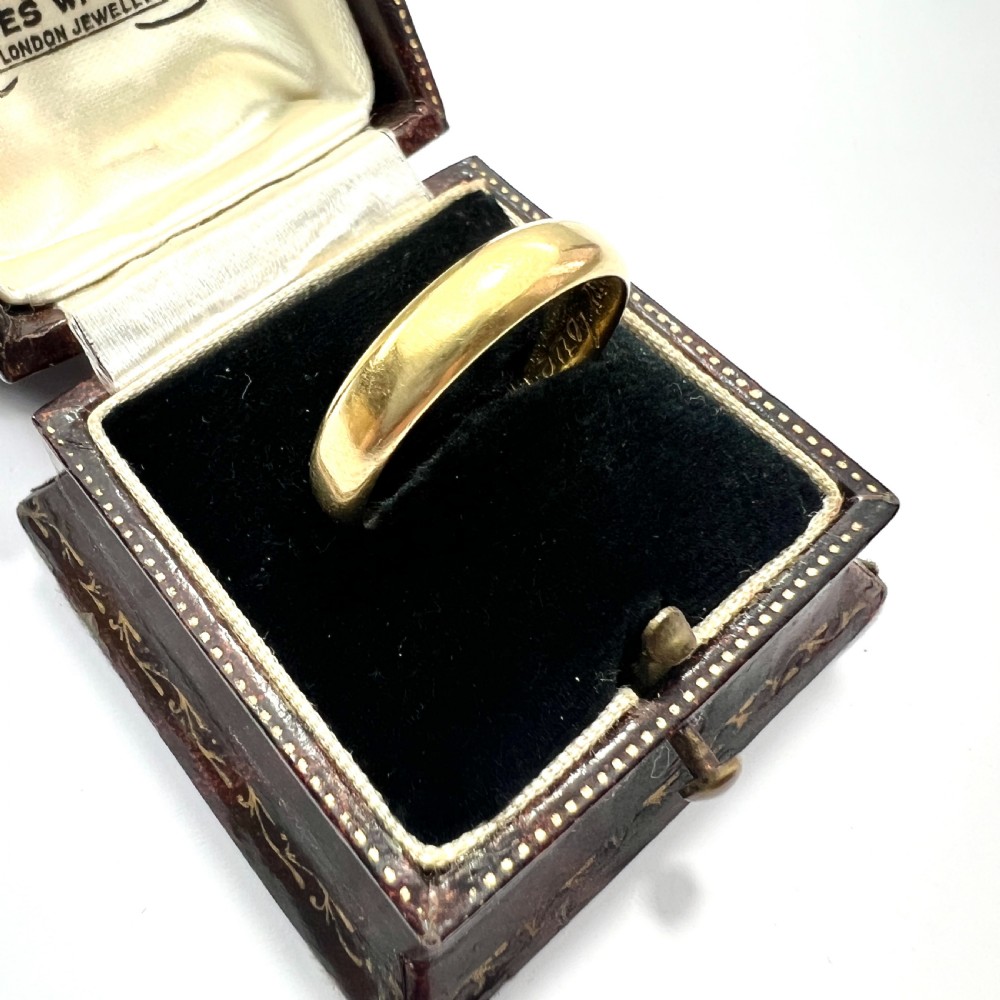 Victorian 15CT Gold Wedding Ring with Inscription View VIII