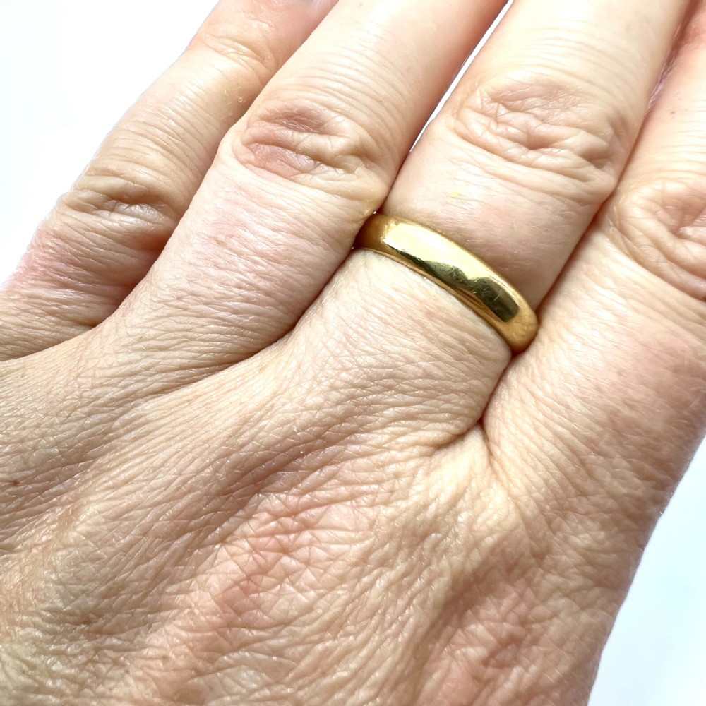 Victorian 15CT Gold Wedding Ring with Inscription View IX