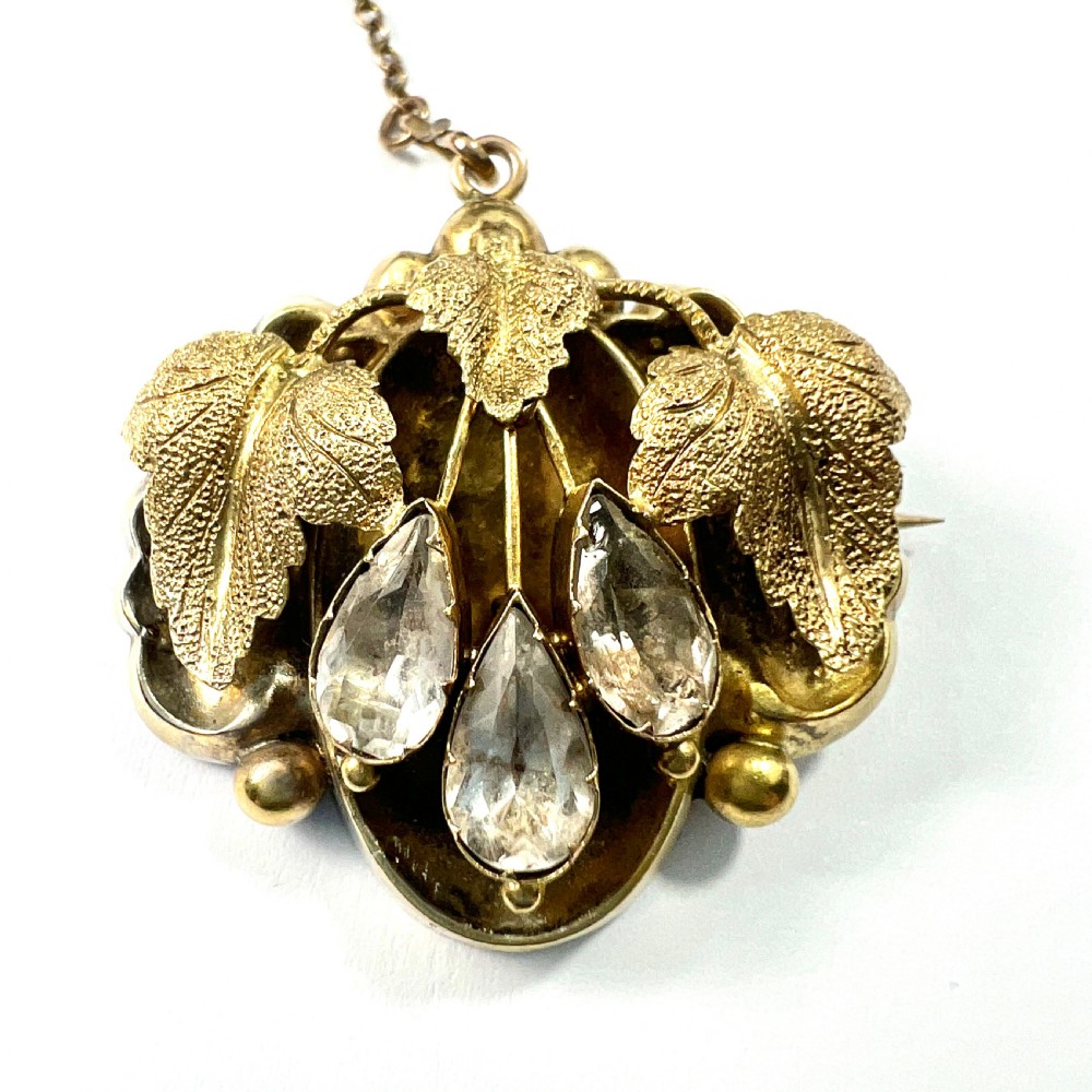 Victorian 15CT Gold Chrysoberyl Triple Teardrop Brooch View V