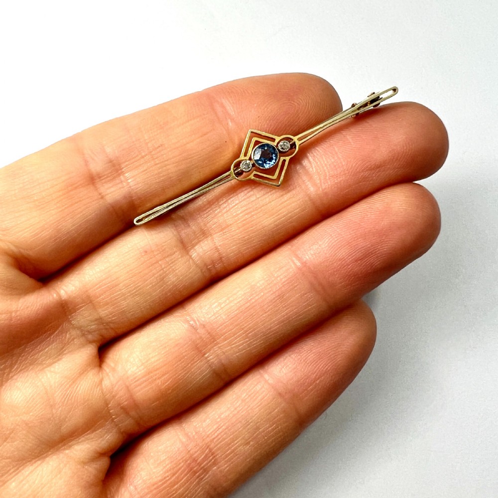 Antique 15CT Gold Sapphire and Diamond Bar Brooch View X