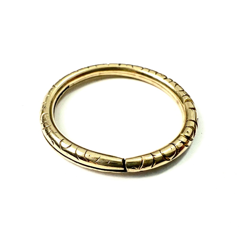 Georgian 9CT Gold Engraved Split Ring View V
