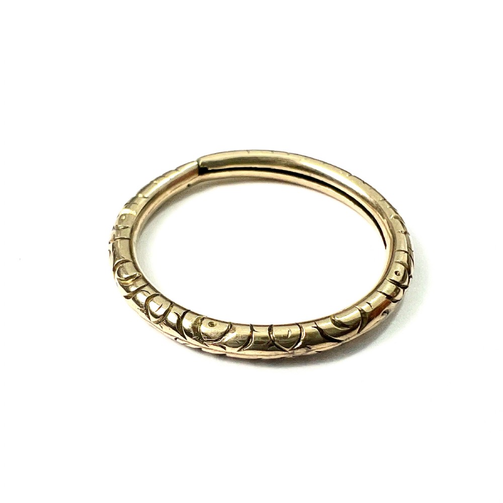 Georgian 9CT Gold Engraved Split Ring View VI