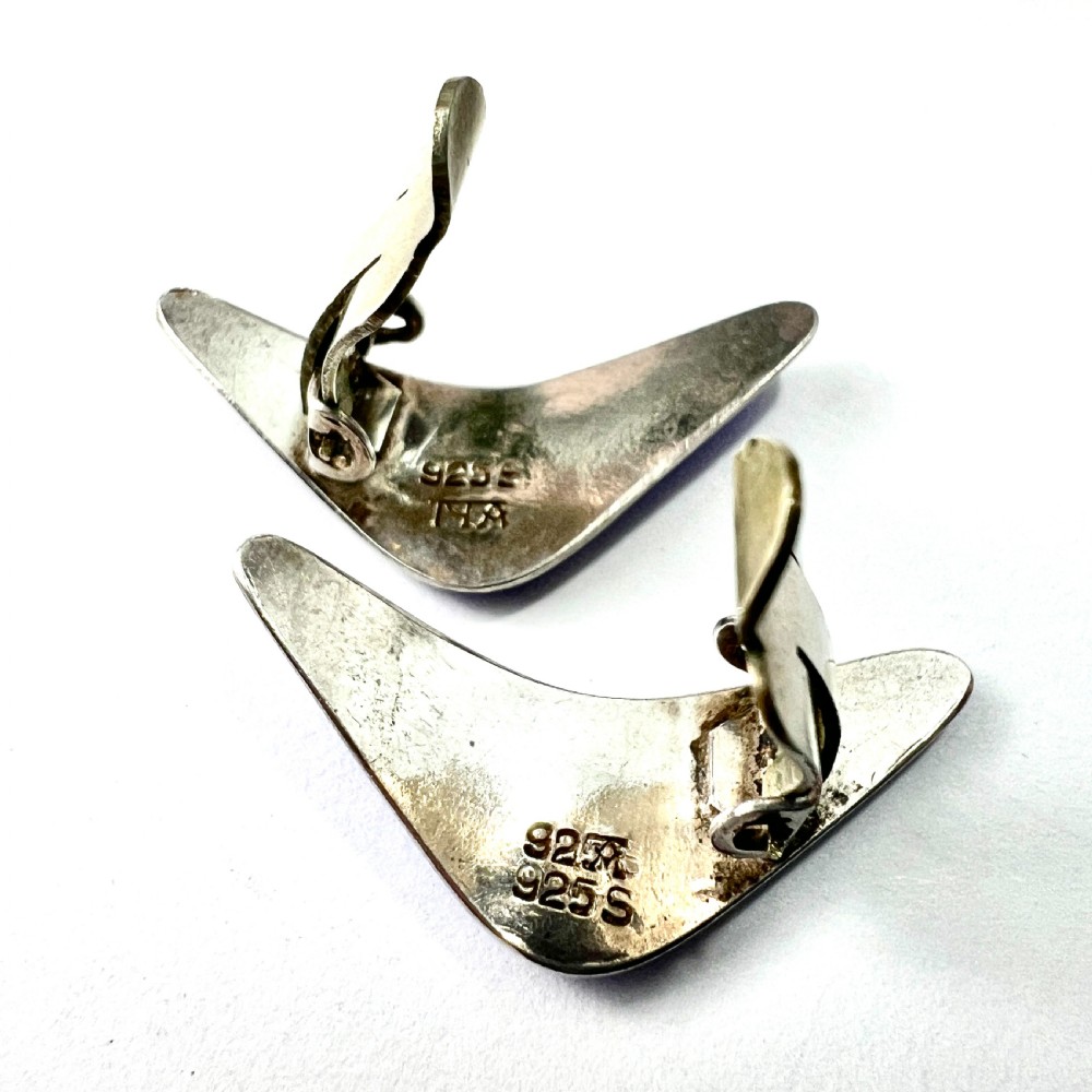 Norwegian Mid Century Modernist Sterling Silver Blue Enamel Earrings by Andresen Scheinpflug Oslo View IV