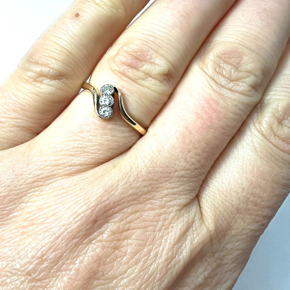 Vintage 18CT Gold Three-Stone Diamond Ring View VII